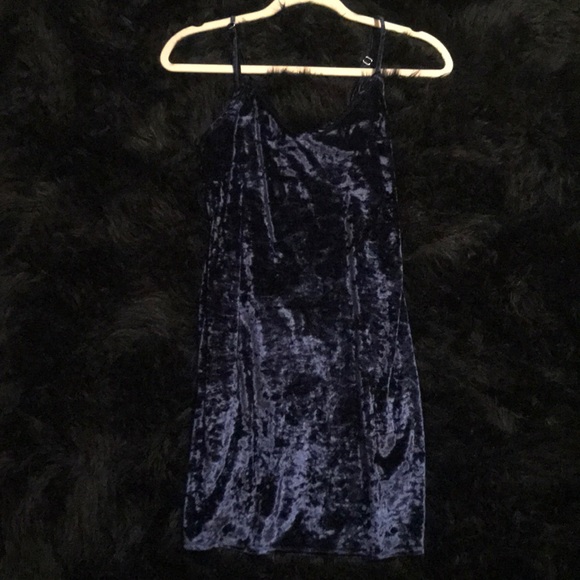 Say Yes to the Dress !!! - Picture 1 of 2